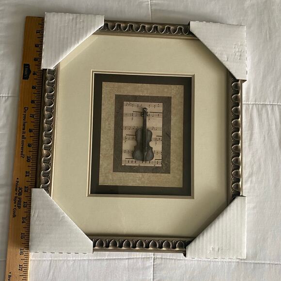 Framed Musical Instrument Art Piece Featuring the Violin - Picture 4 of 8